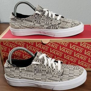 Vans | Camden Ultracush‎ Deluxe Optical Woven Sneakers 7½ 7.5 Black White